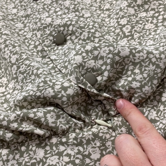 Vintage Sage Green Floral Short Sleeve MIDI Dress Size Medium (9) - Picture 7 of 16